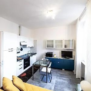 https://blue-sky-milan.italymilanhotels.net
